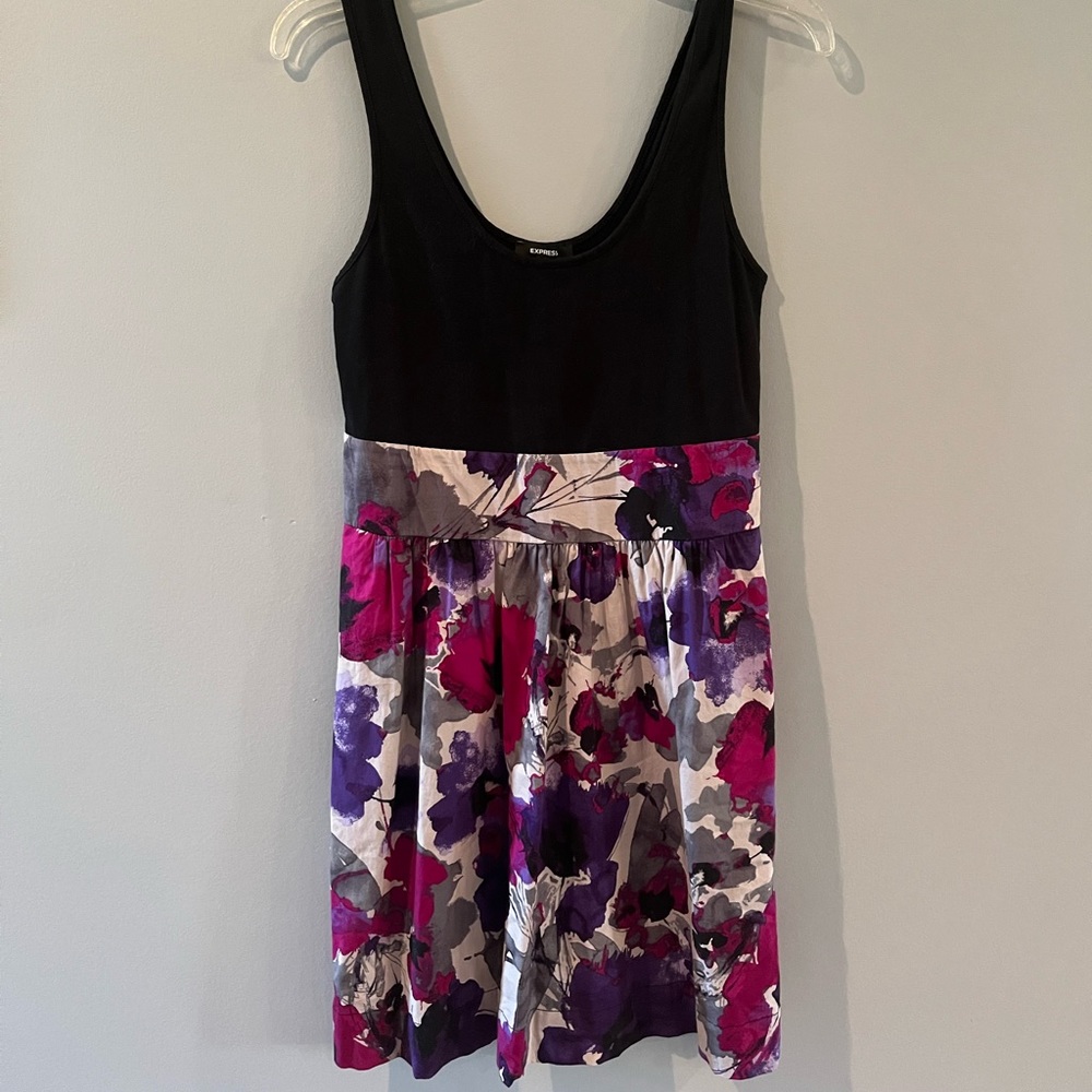 Express Size 8 Floral/Black Dress
